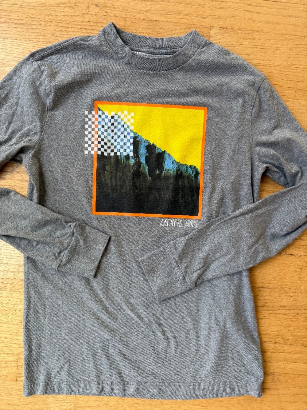 American Eagle Like New Long Sleeve Graphic Shirt Size XS